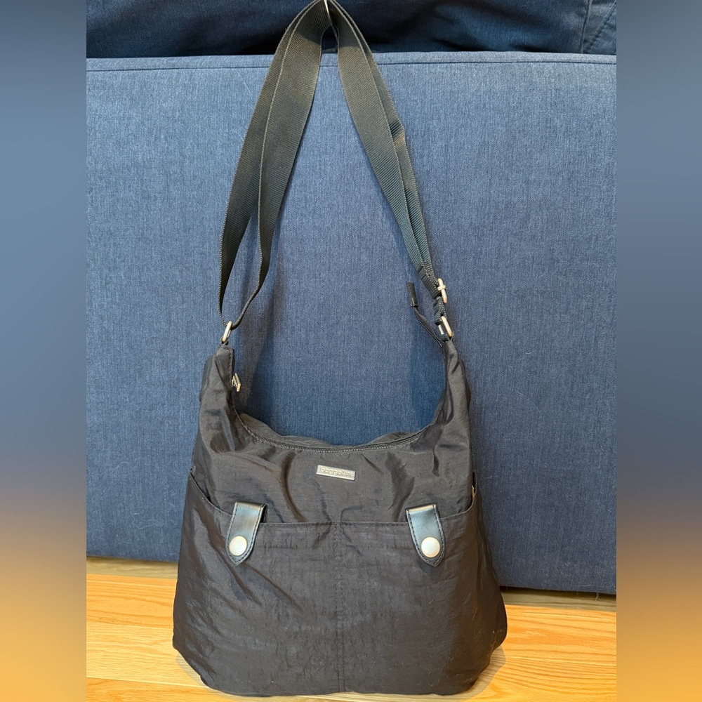 Baggallini Black Nylon Shoulder Bag
